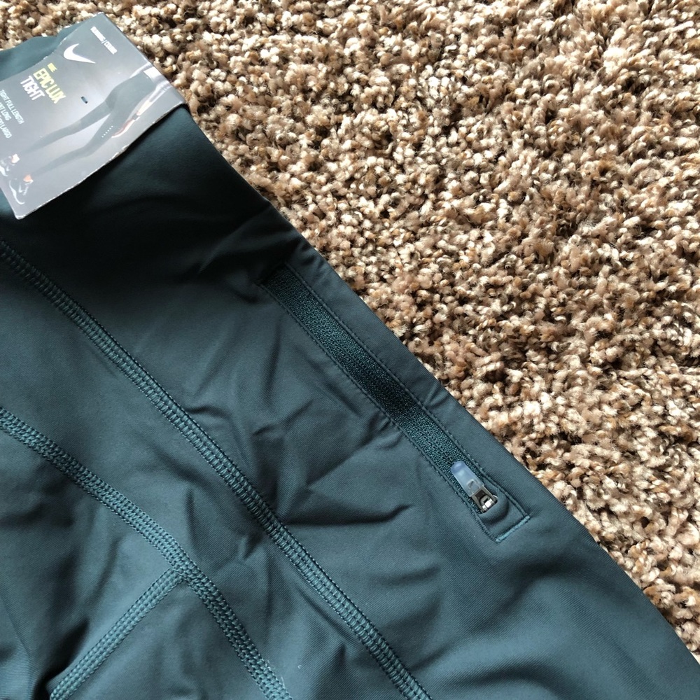 1 LEFT!! NWT Nike Forest Green Athletic Leggings - Picture 5 of 7